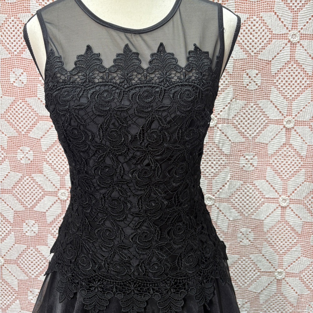 Vintage Vanessa Steven’s Elegant Black Lace Evening Gown Sz Sm - Picture 2 of 8